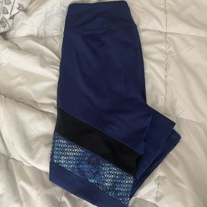 supergirl dark blue work out capris leggings mesh
